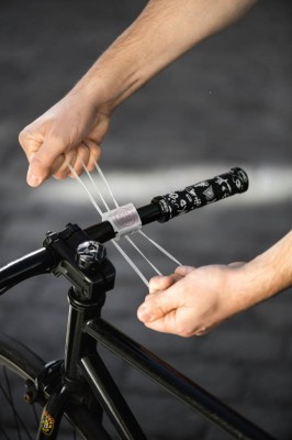 Handyhalterung Finn schwarz mit 3 Monate Bike Citizens Fahrrad Navigation